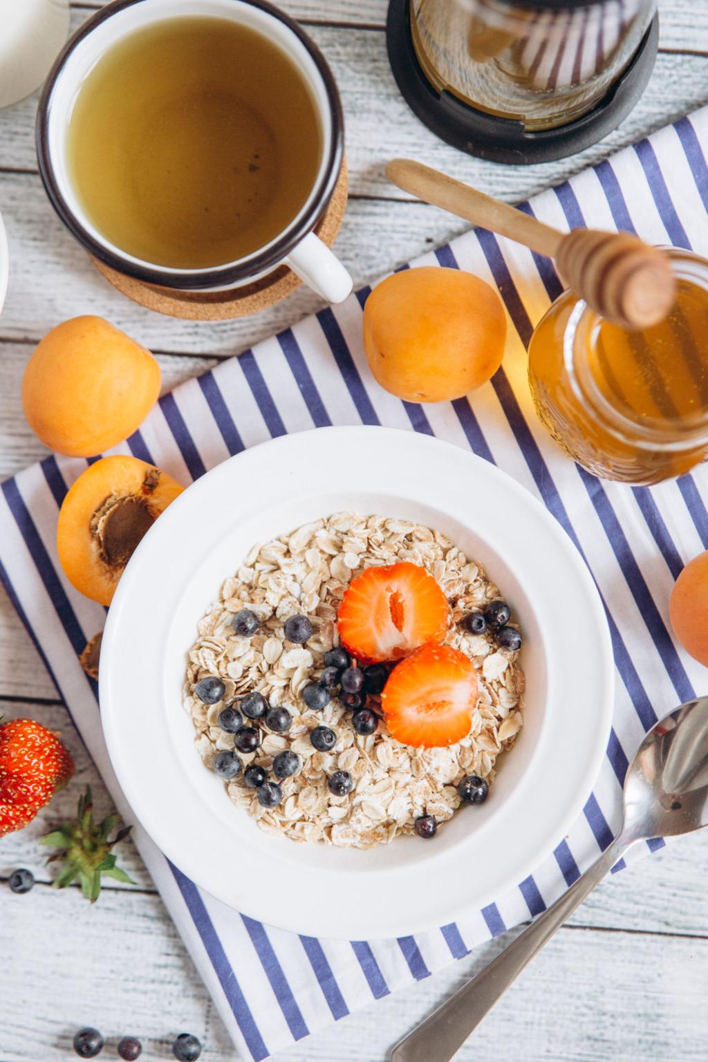 🍓 How to Create a Calm Morning Without Feeling Rushed