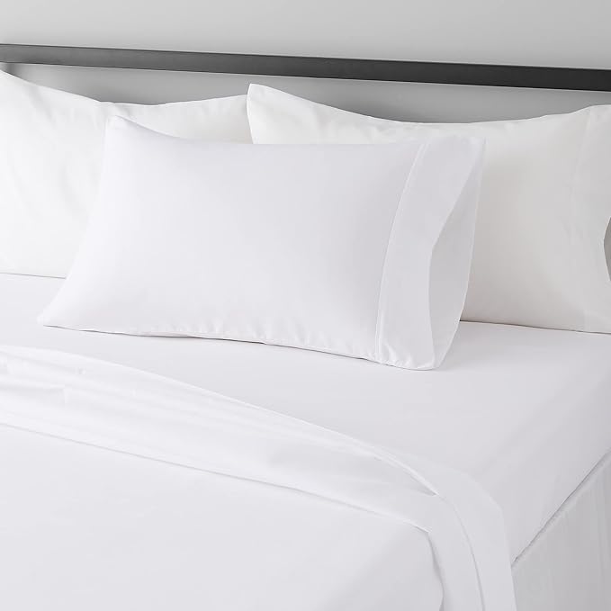 Amazon Basics Lightweight Breathable Wrinkle-Free Brushed Microfiber 3-Piece by AmazonBasics