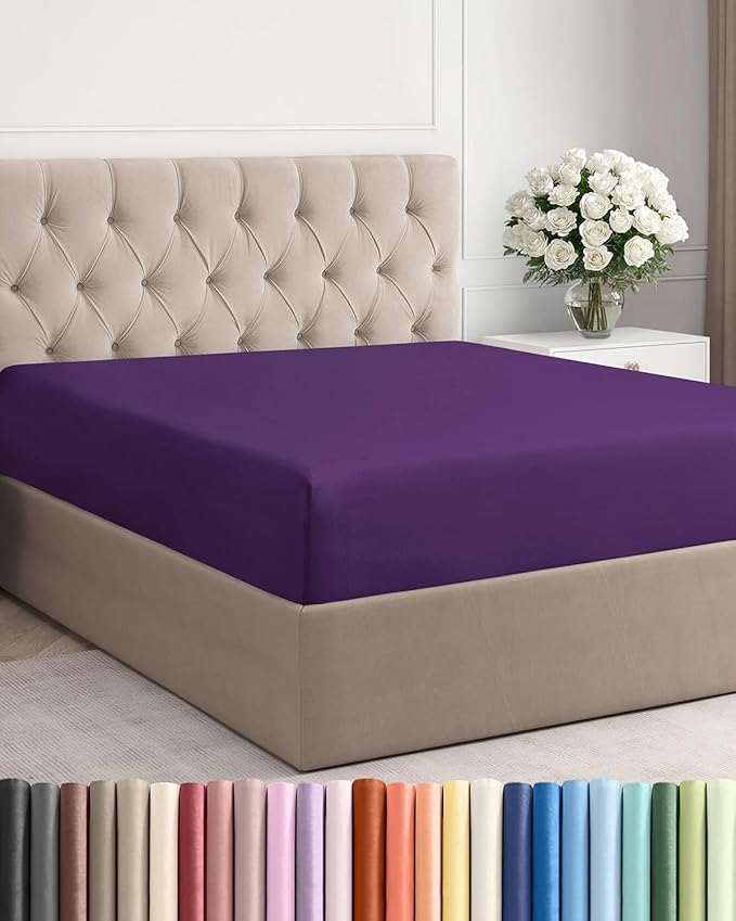 Queen Fitted Bed Sheet by CGKUnlimited