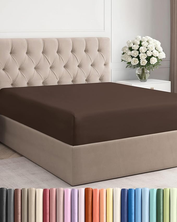 Queen Fitted Bed Sheet by CGKUnlimited