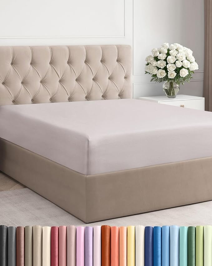 King Fitted Bed Sheet by CGKUnlimited