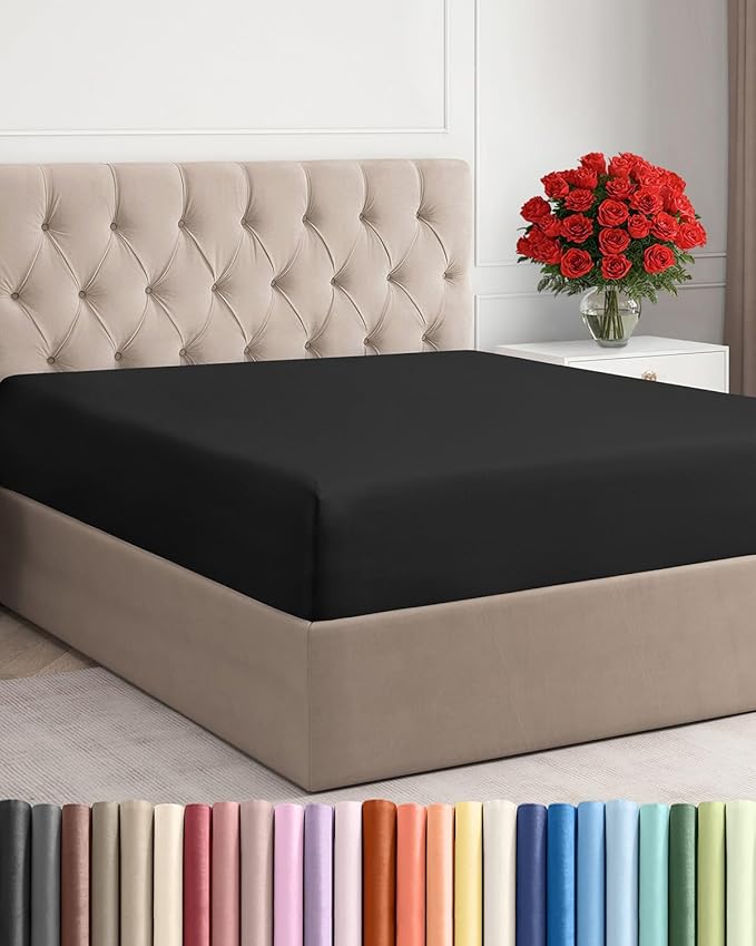 King Fitted Bed Sheet by CGKUnlimited