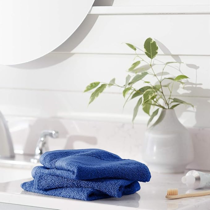 Amazon Basics Highly Absorbent Fast Drying 100% Cotton Washcloths - Image 6