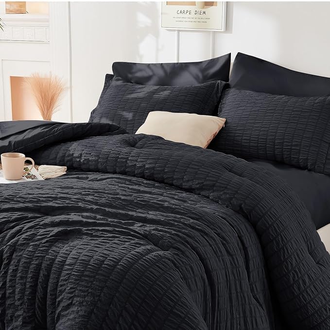 HYMOKEGE Black Duvet Cover Queen Size, Ultra Soft 3-Piece Seersucker Duvet - Image 4