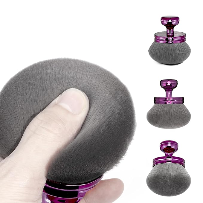 Blend & Blur Extra Large Body Makeup Brush - Image 5