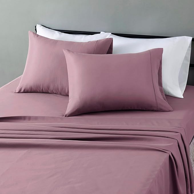 Amazon Basics Lightweight Microfiber 4-Piece Bed Sheet Set by AmazonBasics