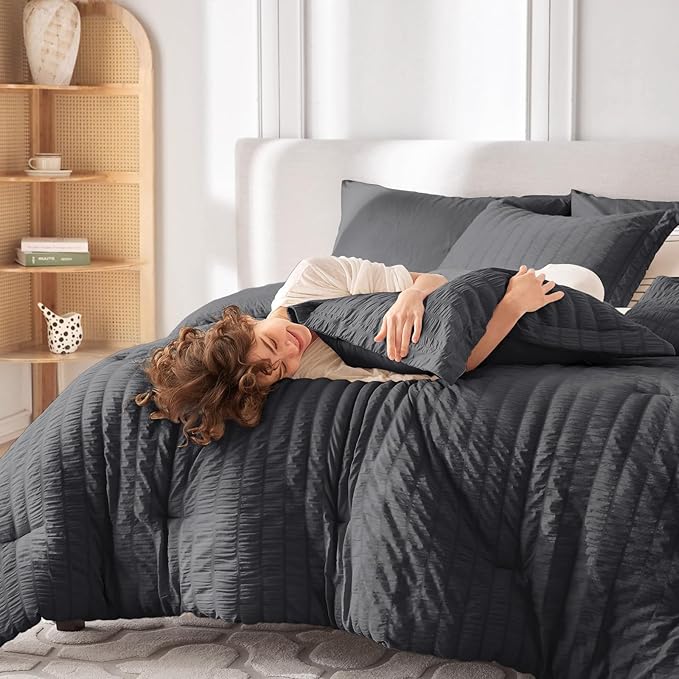 MUXHOMO 7 Pieces King Comforter Set, Seersucker Bed in a Bag King Size - Image 7