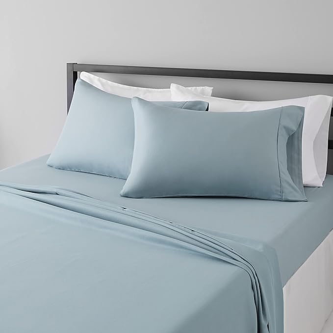 Amazon Basics Lightweight Ultra-Soft, Wrinkle-Free, Breathable Microfiber 4 by AmazonBasics