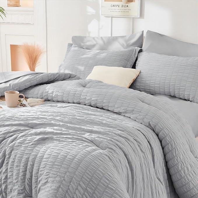 HYMOKEGE Light Grey Twin Size Duvet Cover, Ultra Soft 2-Piece Seersucker Duvet - Image 4