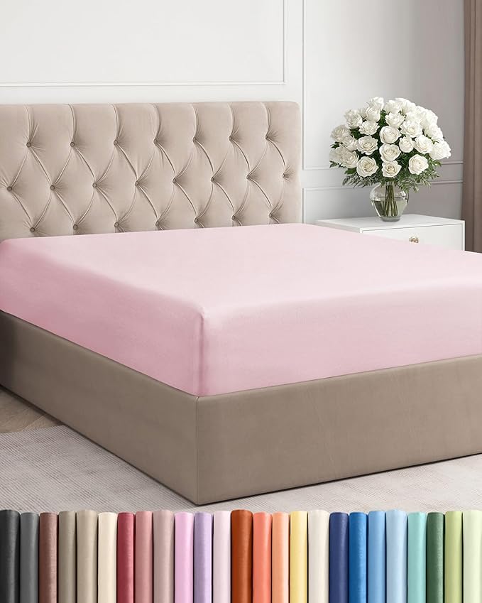 Queen Fitted Bed Sheet by CGKUnlimited