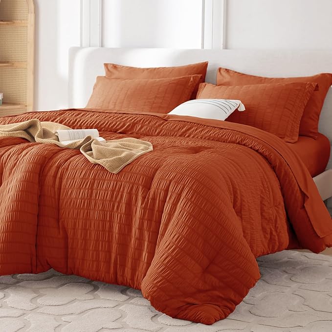 MUXHOMO 7 Pieces California King Comforter Set, Seersucker Bed in a Bag Cal by MUXHOMO