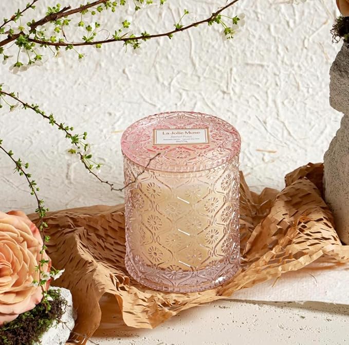 LA JOLIE MUSE Santal Rose Scented Candle – Saffron, Rose & Leather | 6 oz - Image 3