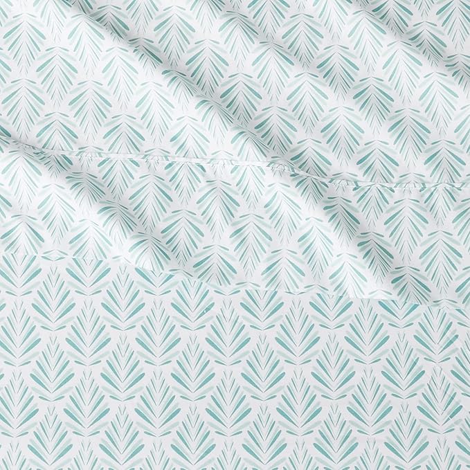 Amazon Basics Lightweight Super Soft Easy Care Wrinkle Free Microfiber 3 Piece - Image 4