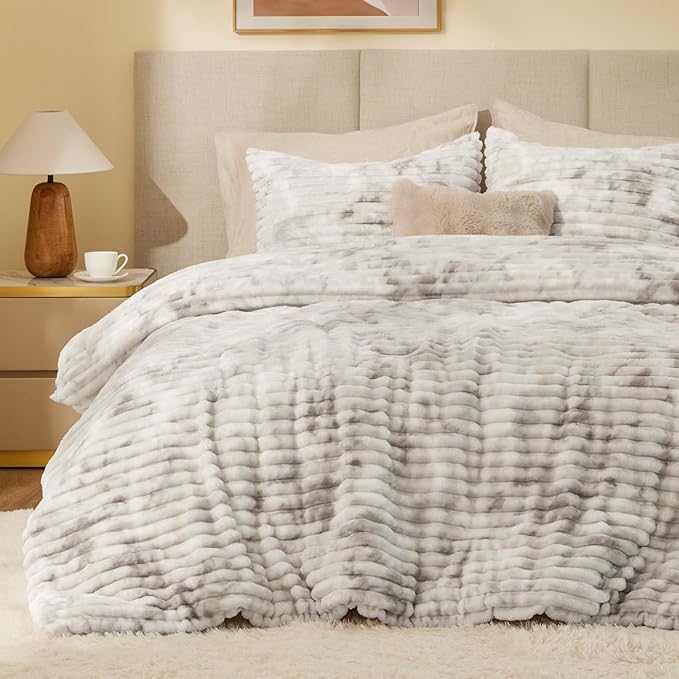 BEDELITE Fleece Full Comforter Set -Super Soft & Warm Fluffy Grey&White Bedding by BEDELITE
