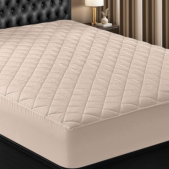Utopia Bedding Quilted Fitted Mattress Pad, Full Size, Elastic Fitted Mattress by UTOPIABEDDING