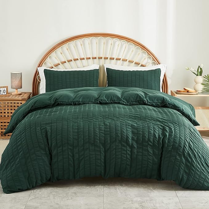 AveLom Dark Green Seersucker Duvet Cover Set Queen Size, 3 Pieces, Ultra Soft by AveLom