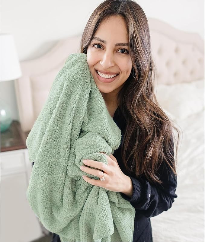 ROLSHOL 2 Packs Large Microfiber Hair Towels - Image 7