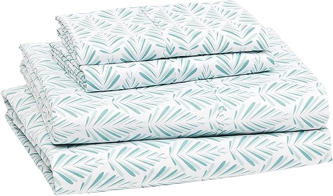 Amazon Basics Lightweight Breathable Wrinkle Resistant Microfiber 4-Piece Bed - Image 2