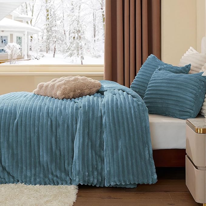 BEDELITE Fleece Oversized Queen Comforter Set -Super Soft & Warm Fluffy Blue - Image 4