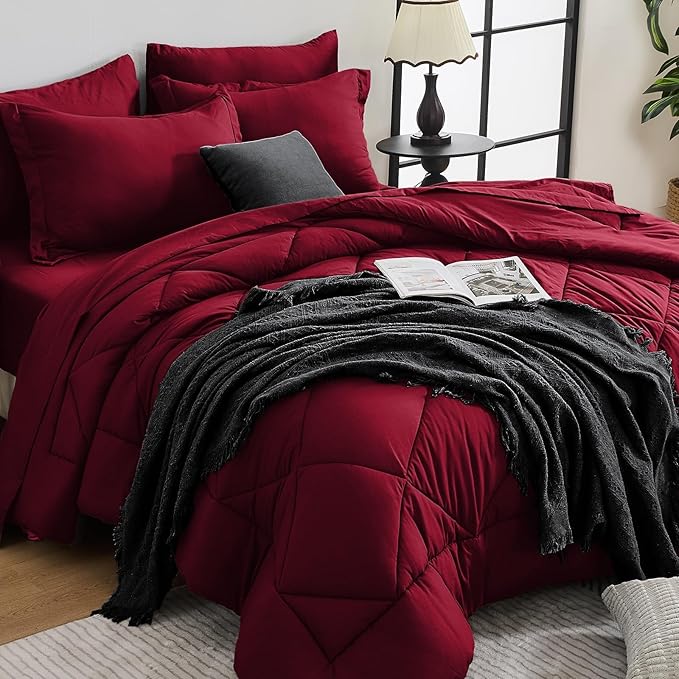 HEVUMYI Red Twin Comforter Set by HEVUMYI