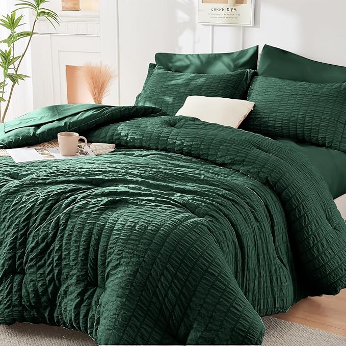 HYMOKEGE Emerald Green Twin Comforter Set Seersucker 5 Pieces, All Season by HYMOKEGE